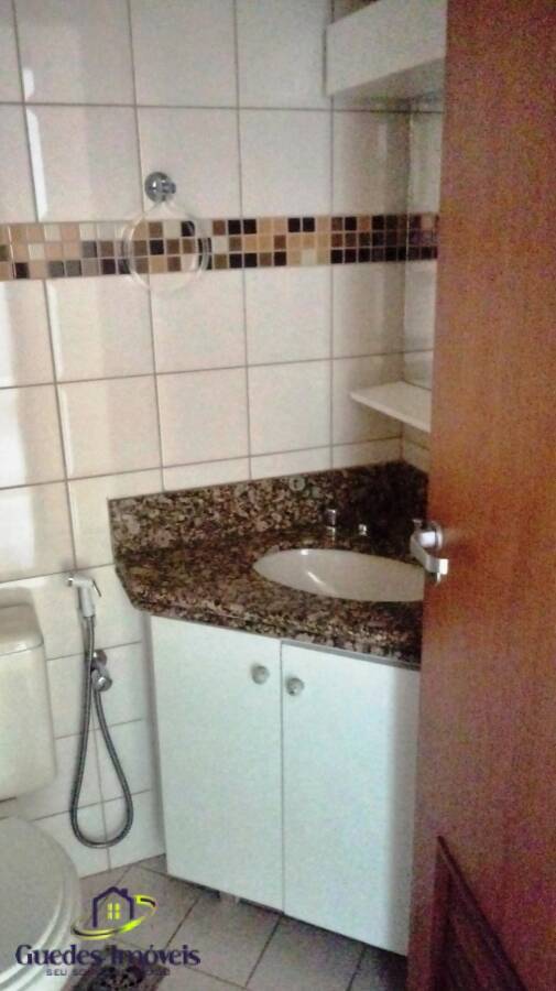 Apartamento para alugar com 2 quartos, 80m² - Foto 11